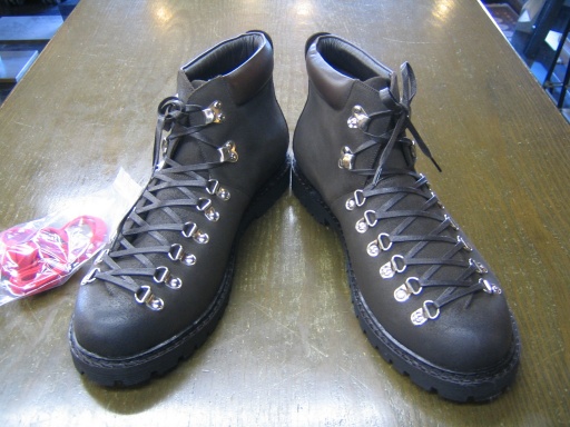 MOUNTAIN BOOTS/\29800!!!!!!!!!/10