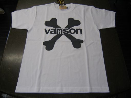 VANSON/BLK WHT/\3990