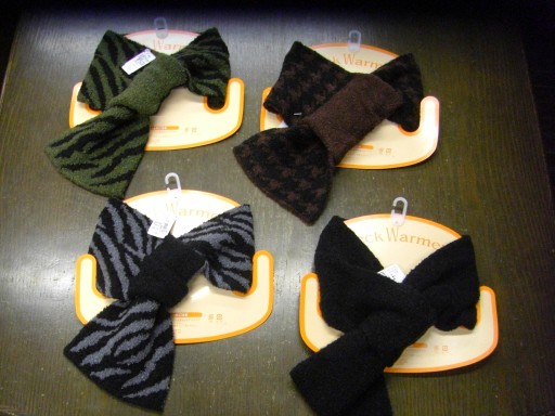 NECK WARMER/\1500